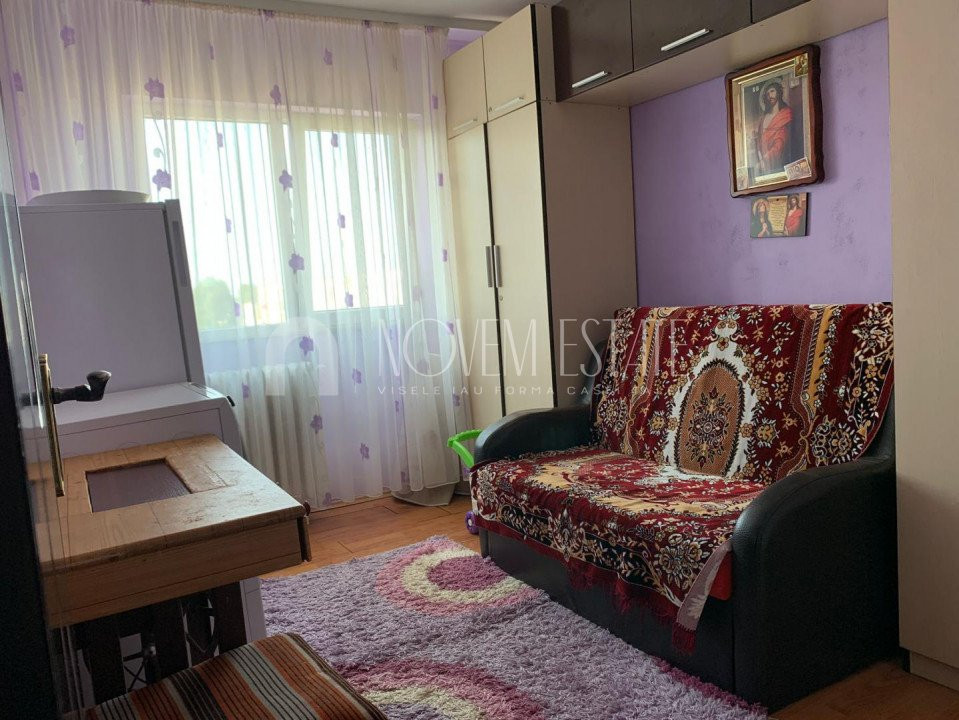 Apartament 3 camere, semidecomandat