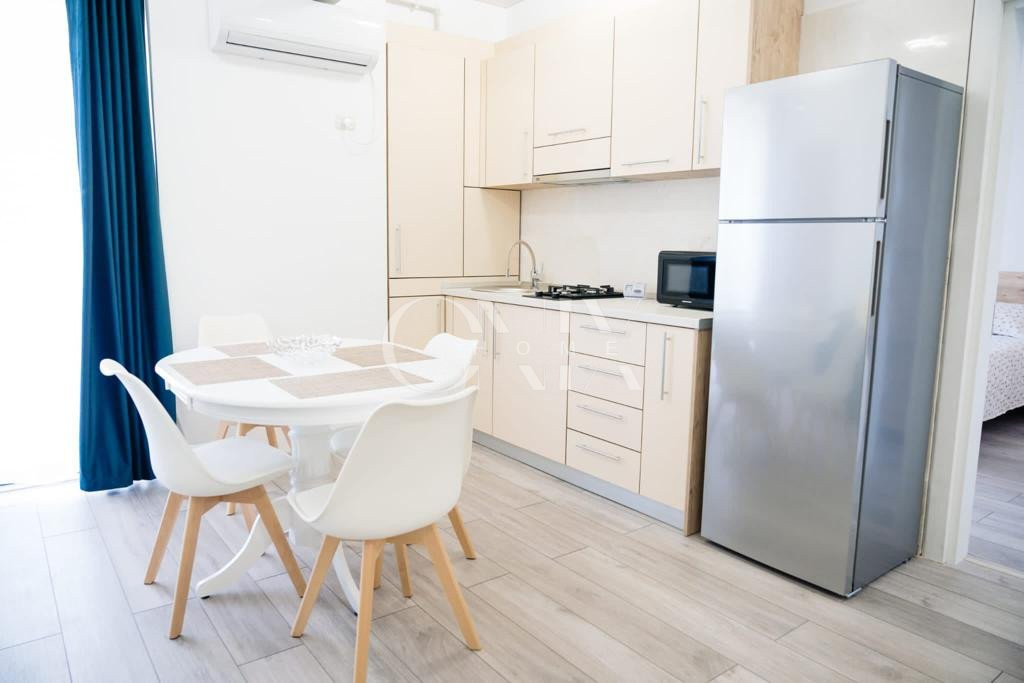 Apartament de închiriat în regim hotelier – Str. D10, la 2 minute de mare