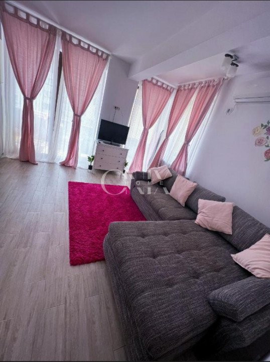 Apartament cu 2 camere – Vedere la mare & decor de poveste pentru fetițe!