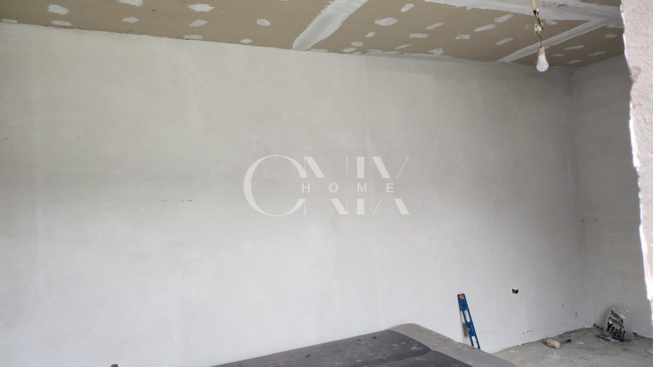 Casa nefinalizata 4 camere , zona Medeea