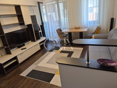 Tomis plus  3 camere si loc de parcare subteran inchis