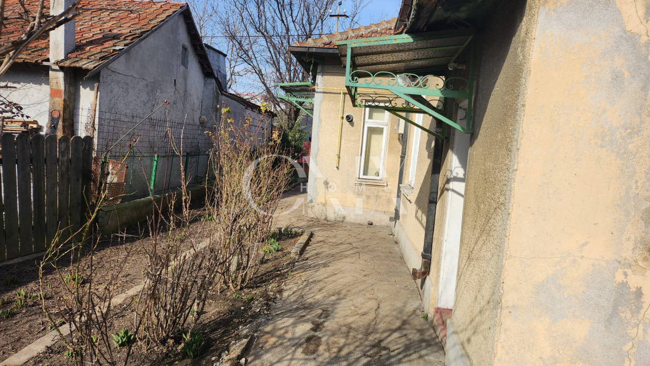 Casa 2 camere, garaj,Medeea, teren 370 mp, deschidere 14 ml