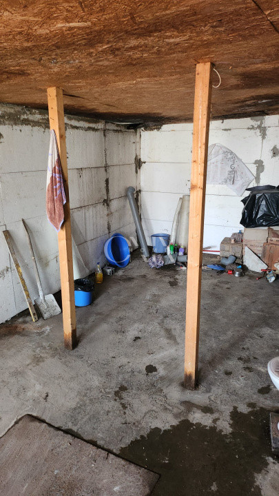 Casa 2 camere, garaj,Medeea, teren 370 mp, deschidere 14 ml