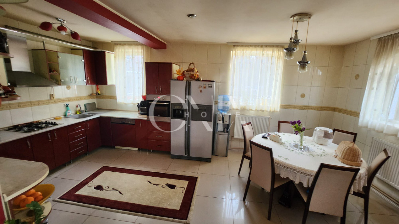 Vila P+ 1 ,Zona Medeea spre Cet , teren 360 mp