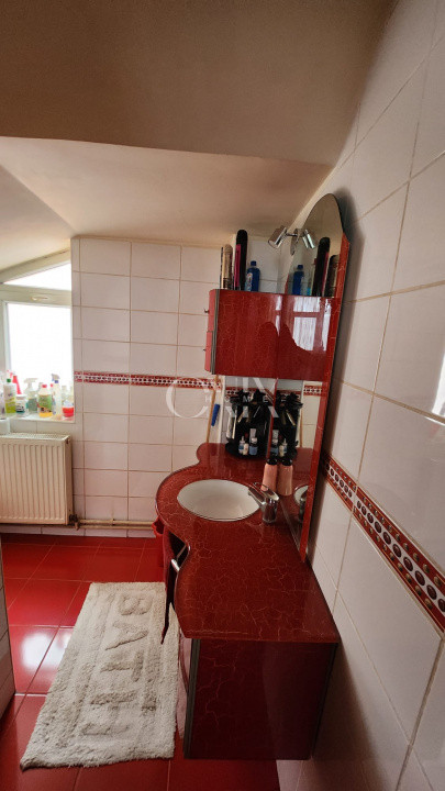 Vila P+ 1 ,Zona Medeea spre Cet , teren 360 mp