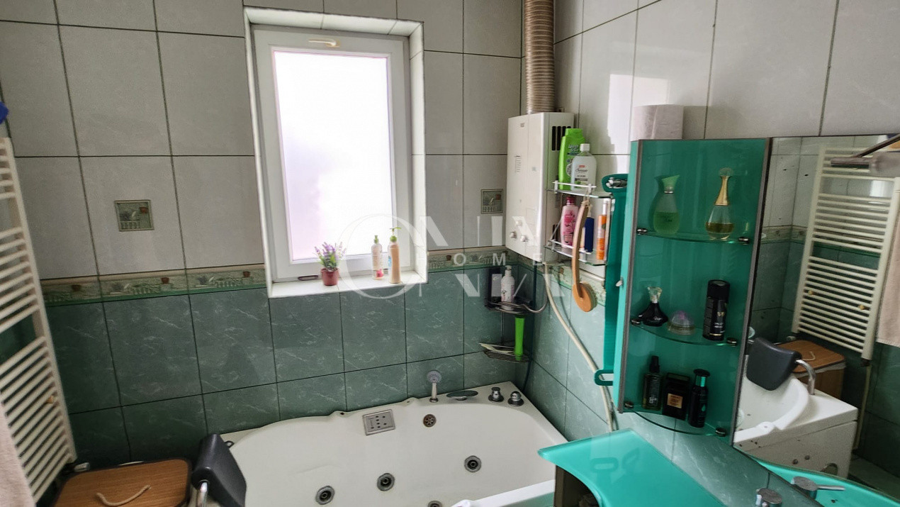 Vila P+ 1 ,Zona Medeea spre Cet , teren 360 mp