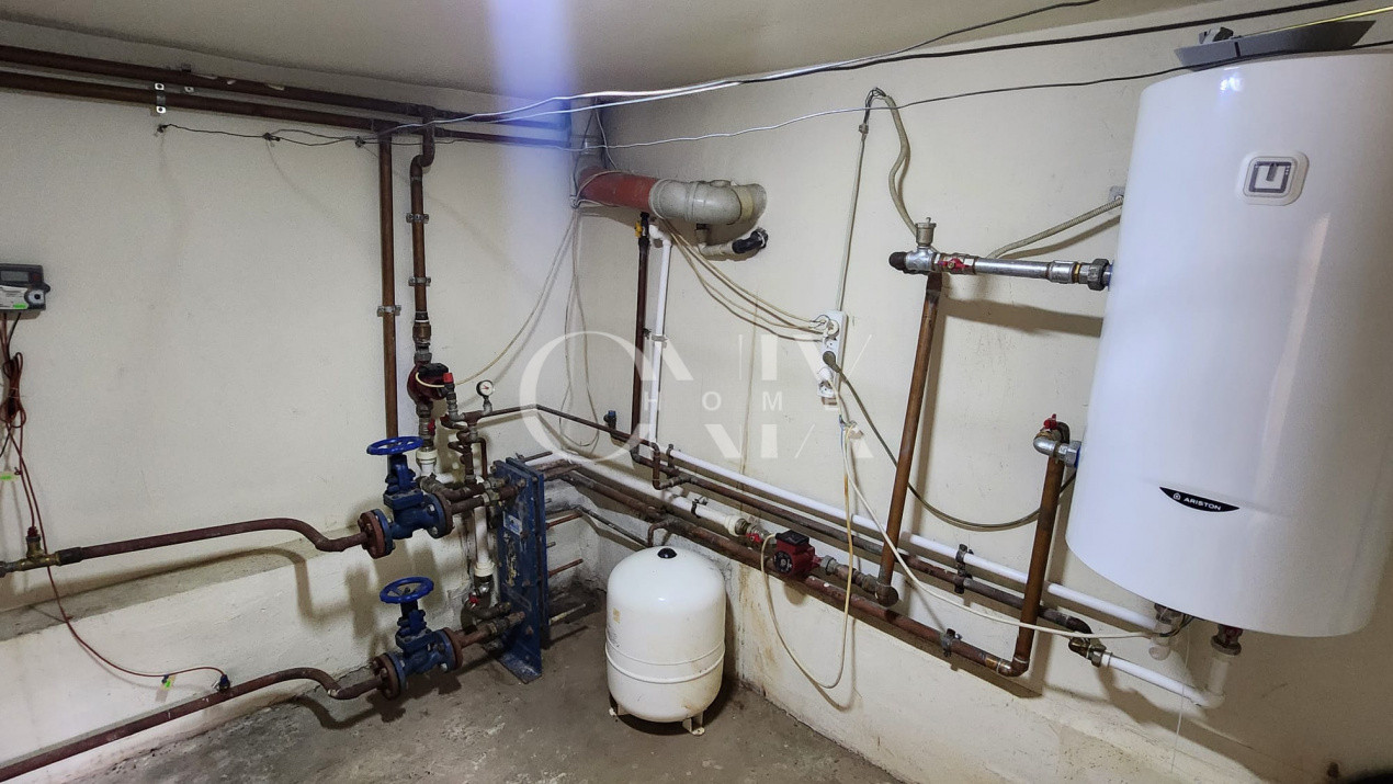 Vila P+ 1 ,Zona Medeea spre Cet , teren 360 mp