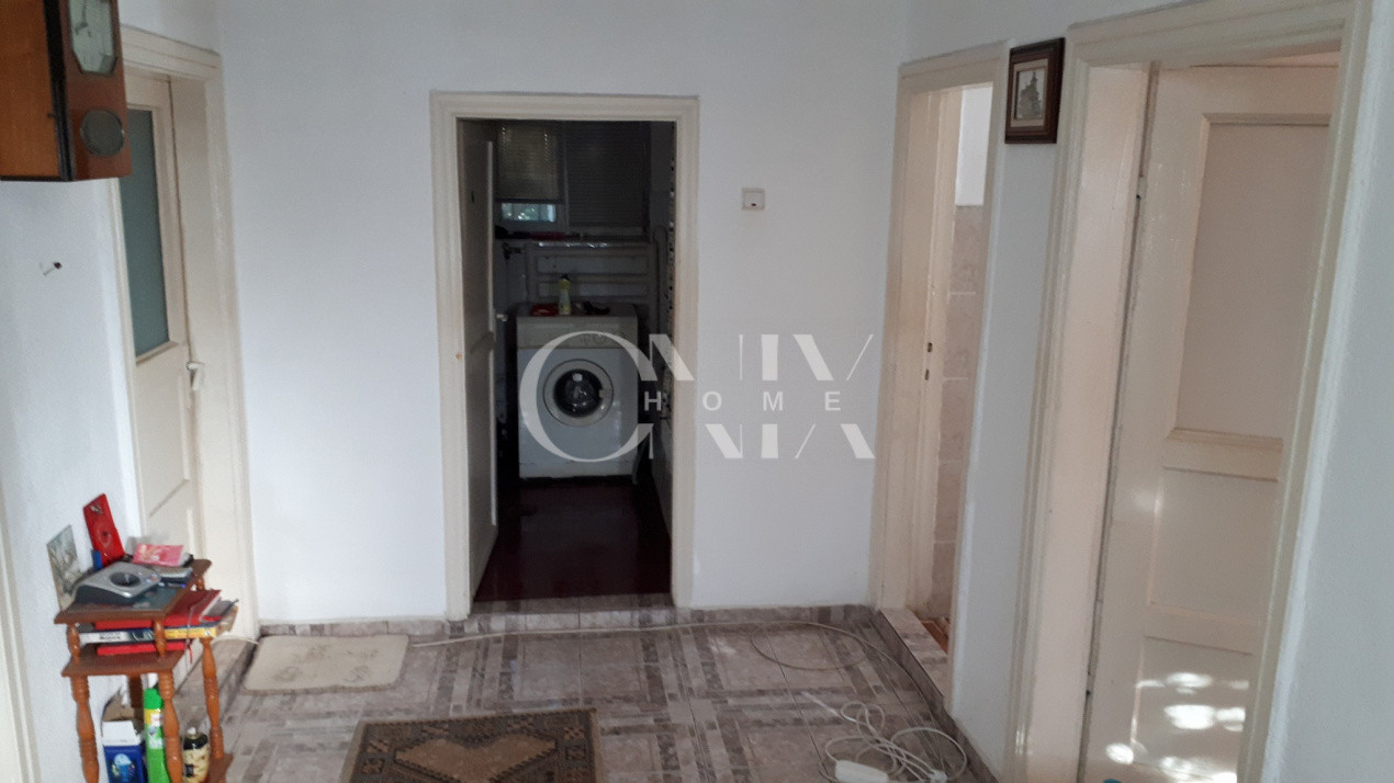 Casa batraneasca, zona Cet, 3 camere , 431 mp teren