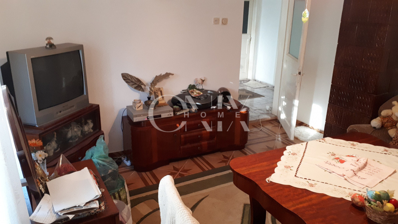 Casa batraneasca, zona Cet, 3 camere , 431 mp teren