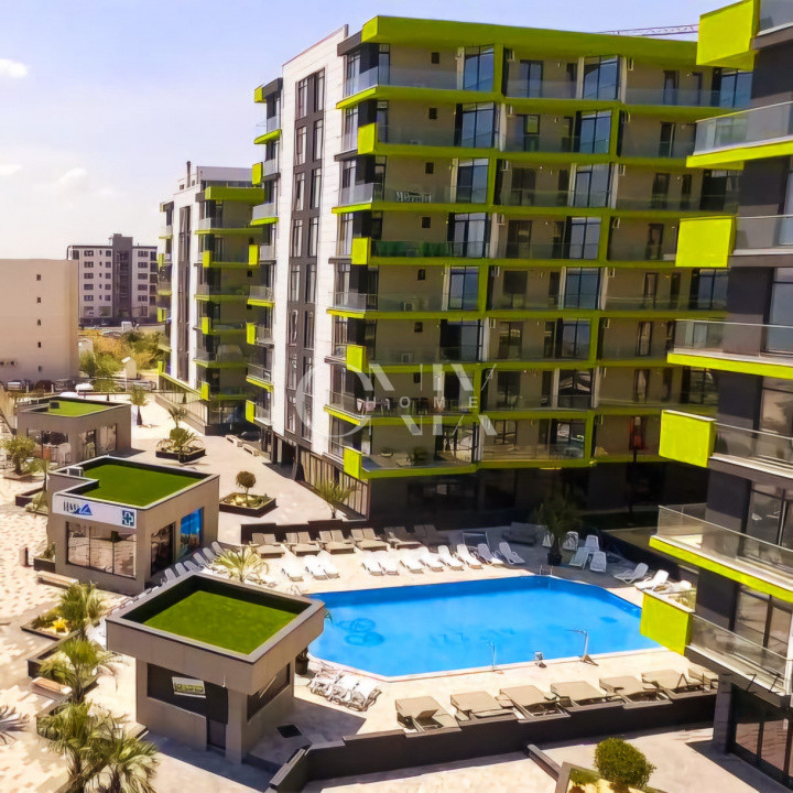 Locuința perfectă: 3 camere mobilate, cu vedere frontală superbă