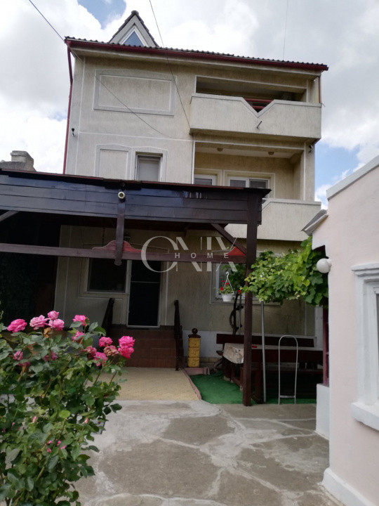 Apartament la vila, 3 camere semidecomandate