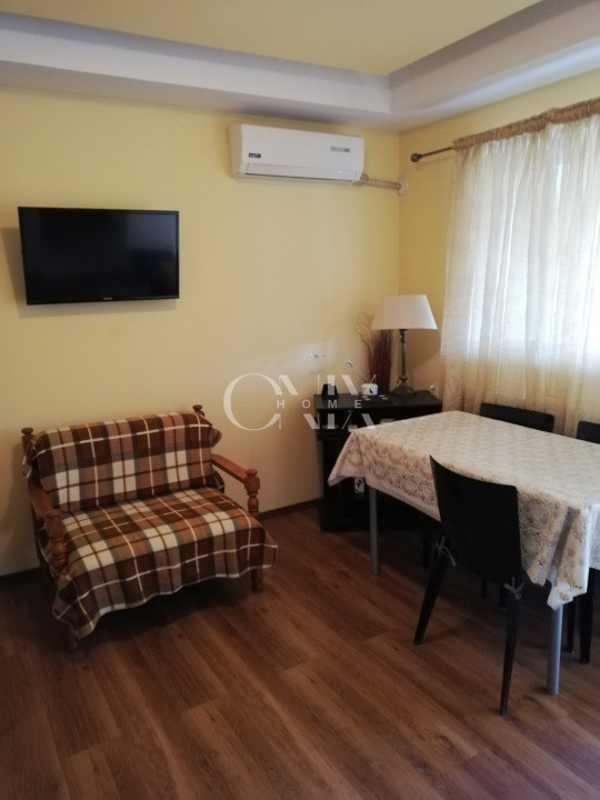 Apartament la vila, 3 camere semidecomandate