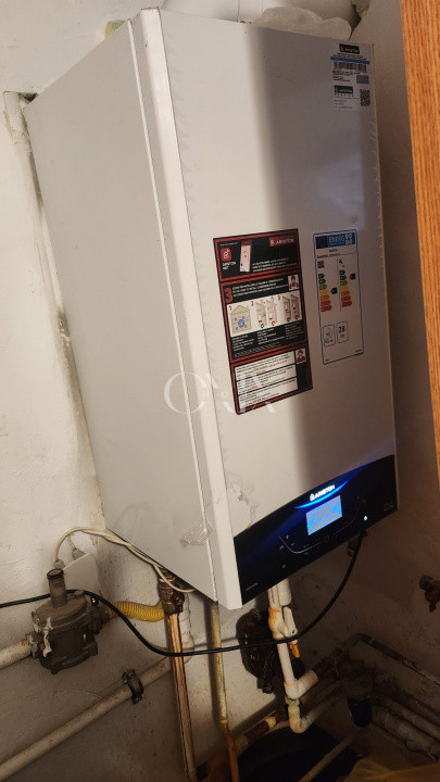  Casa 3 camere,  zona Coiciu