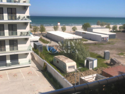 2 camere luminos, etaj 3/4, vedere la mare, mobilat complet