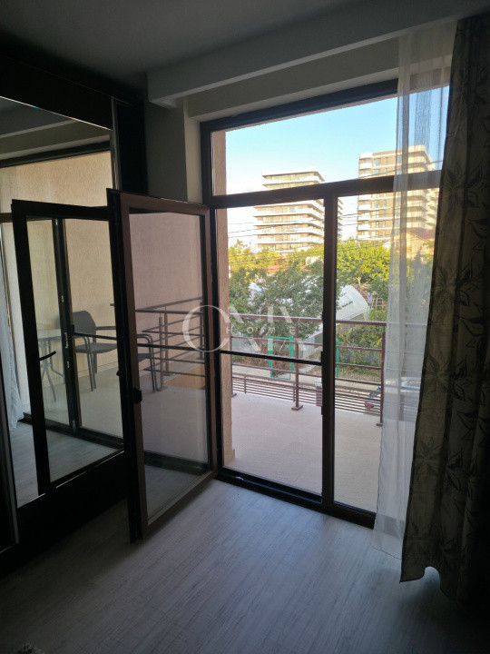 Vilă spațioasă în Mamaia Nord, aproape de plajă, curte mare & 2 terase
