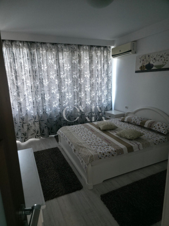 Vilă spațioasă în Mamaia Nord, aproape de plajă, curte mare & 2 terase