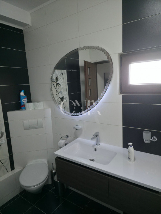 Vilă spațioasă în Mamaia Nord, aproape de plajă, curte mare & 2 terase