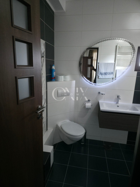 Vilă spațioasă în Mamaia Nord, aproape de plajă, curte mare & 2 terase