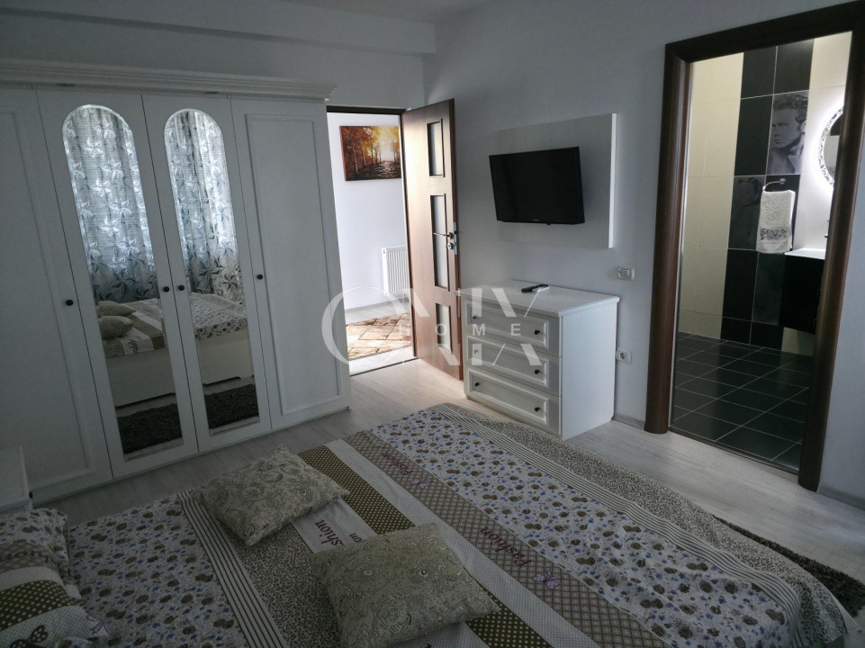 Vilă spațioasă în Mamaia Nord, aproape de plajă, curte mare & 2 terase