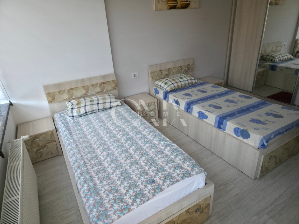 Vilă spațioasă în Mamaia Nord, aproape de plajă, curte mare & 2 terase