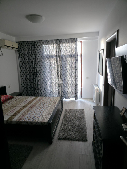 Vilă spațioasă în Mamaia Nord, aproape de plajă, curte mare & 2 terase