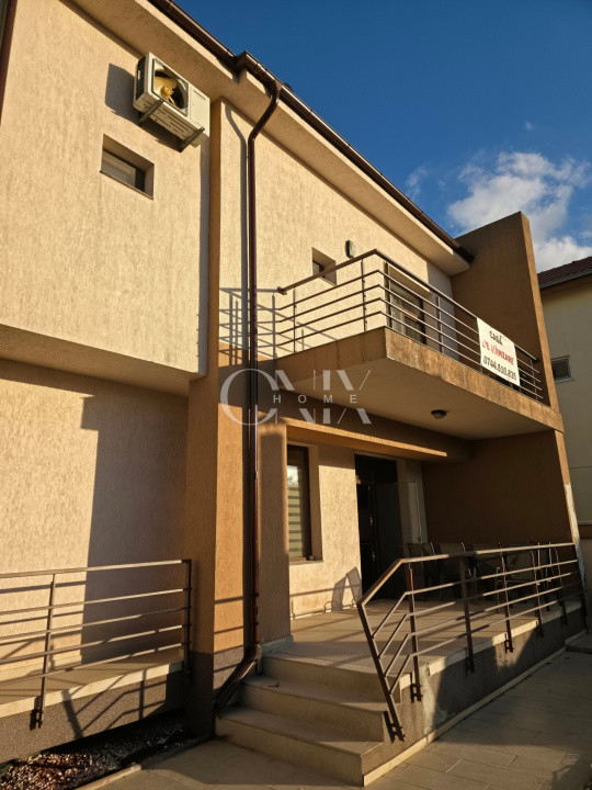 Vilă spațioasă în Mamaia Nord, aproape de plajă, curte mare & 2 terase