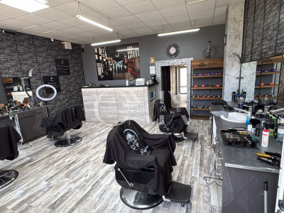 Barbershop de vânzare – Afacere la cheie complet echipată