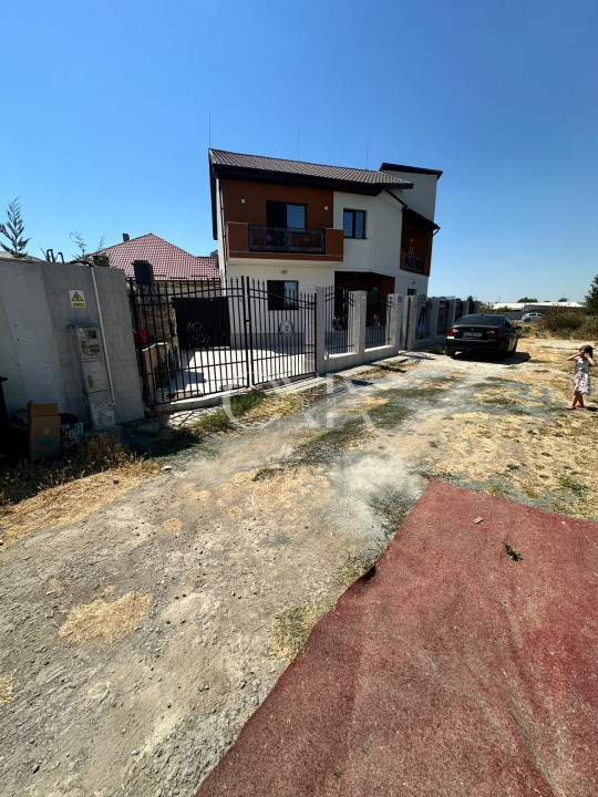 Vila modern , 5 dormitoare, P+1 zona Medeea