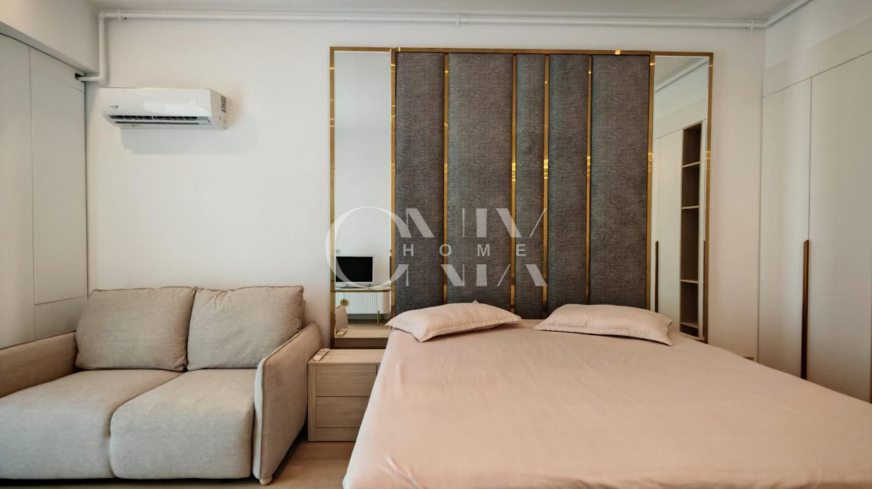 Studio spațios cu balcon mare și vedere laterală la mare în Tomis Vila