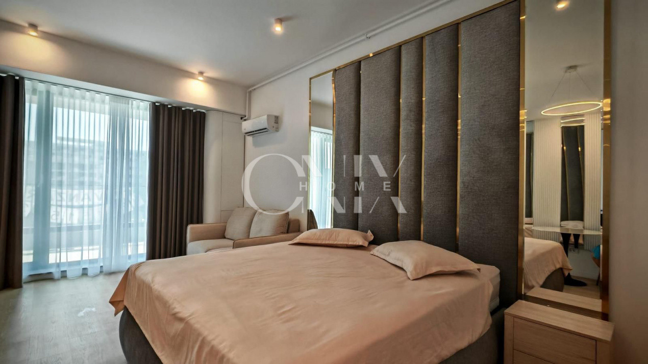 Studio spațios cu balcon mare și vedere laterală la mare în Tomis Vila