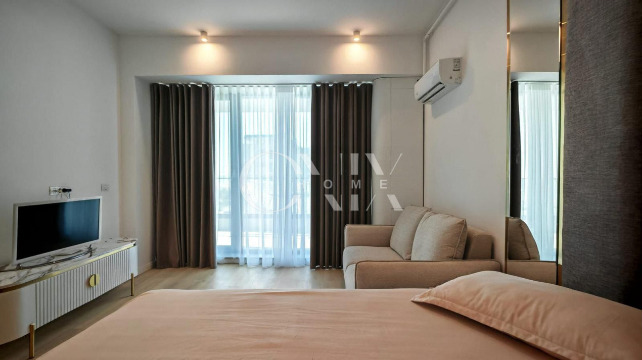 Studio spațios cu balcon mare și vedere laterală la mare în Tomis Vila