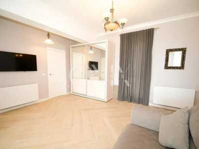Apartament 3 camere 80 mp Mamaia Nord, aproape de mare